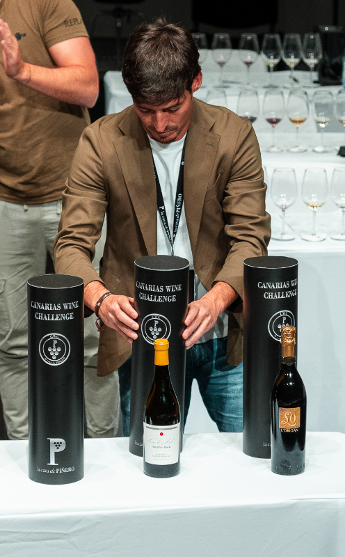 Emilio Rojo 2021, de Viña Meín - Emilio Rojo, de Alma Carraovejas