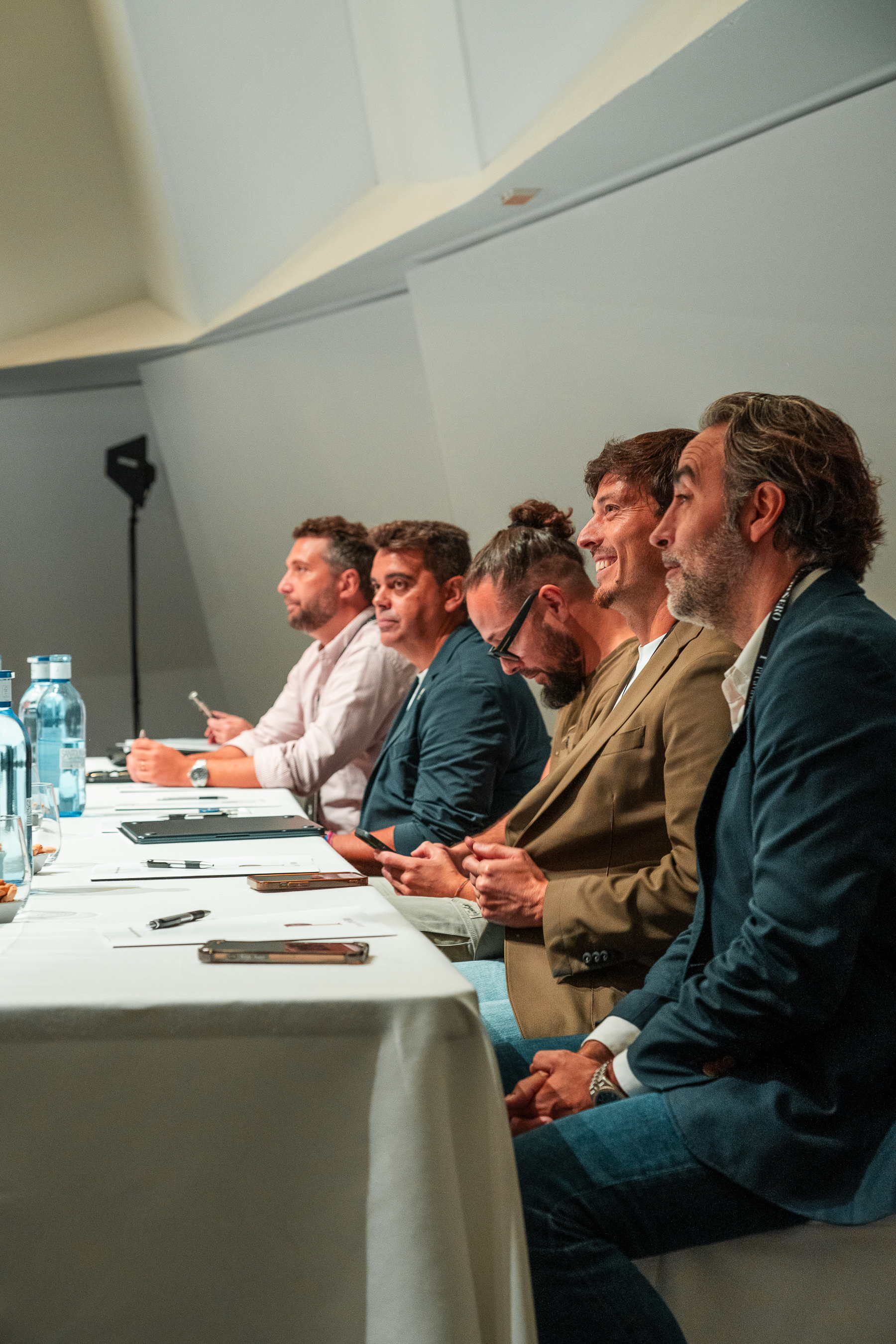 Jonatan García, David Silva, Fernando Mora, Pedro Ruiz y Rodrigo González