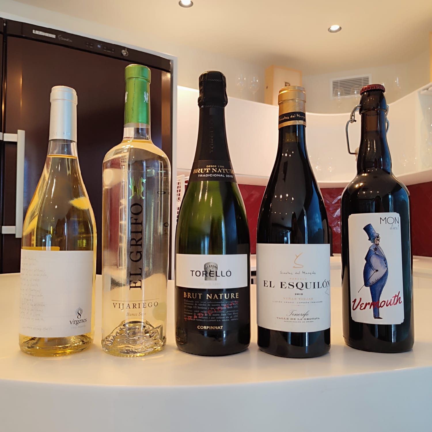 Menú japonés exquisito y cata de cinco vinos seleccionados en La Cava de Piñero